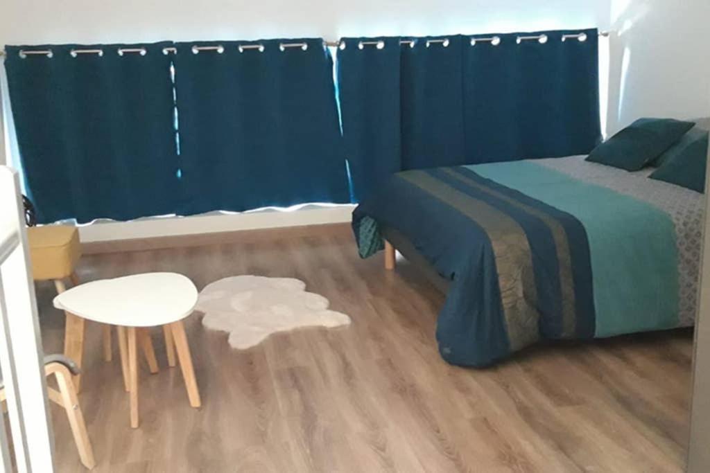 The Blue Flat 55M2 A Cote De La Gare Lägenhet Châlons-en-Champagne Exteriör bild